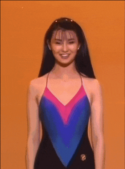 她复出两个月，秒杀内娱假人