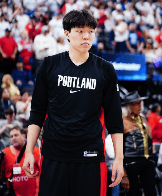 杨瀚森近期状态低迷?工作室回应:不存在暴饮暴食,很珍惜征战NBA的机会