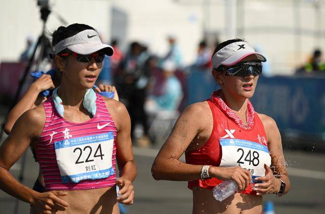 全运会丨女子20公里竞走决赛：杨家玉率先冲线