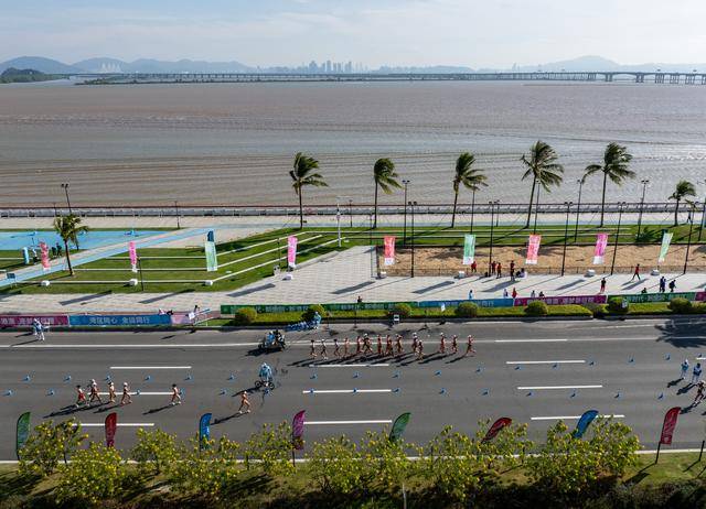 全运会丨女子20公里竞走决赛：杨家玉率先冲线