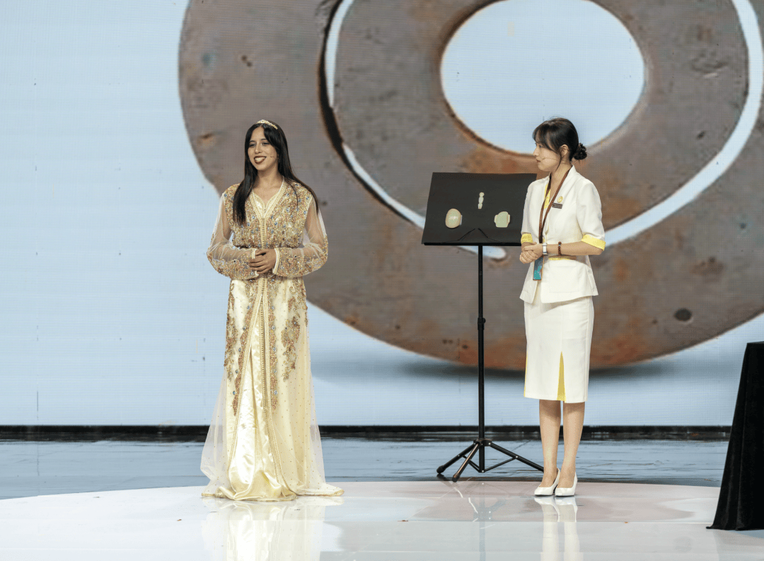 恭喜!安徽工业大学摩洛哥籍留学生在“外国人讲安徽故事大赛”中获奖 | 皖美秋日