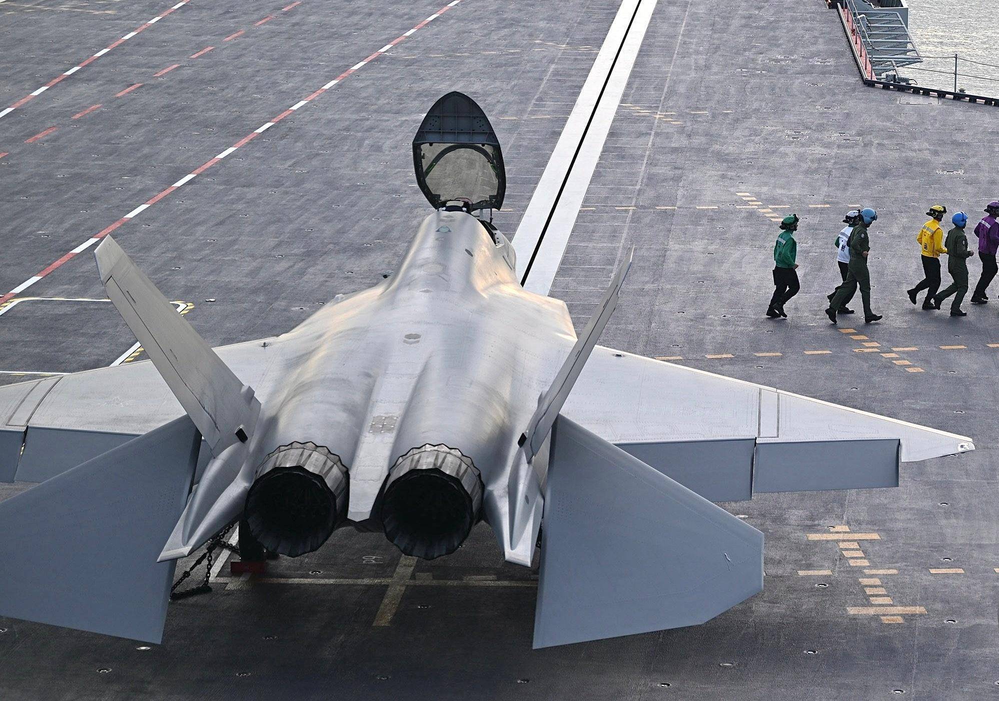 突发！四川舰海试，中国航母也要下饺子，造4万吨巨舰如同造香肠