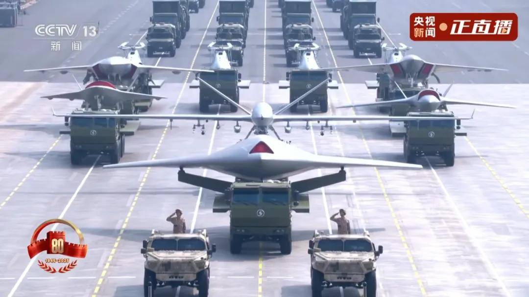 一年服役三艘?076“四川”舰开始试航,是“福建”舰的搭子吗?